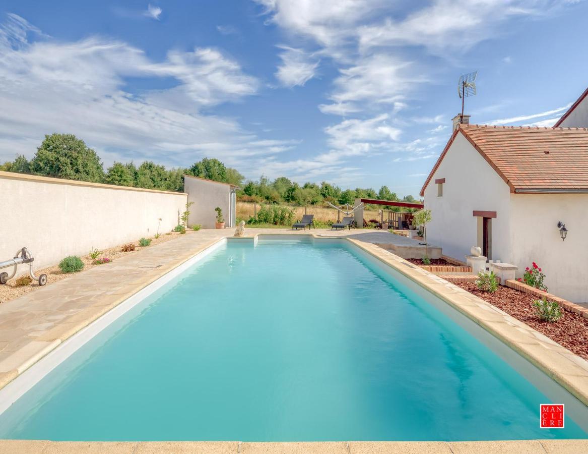 Maison Blanche Piscine Et Petit Dejeuner 沙泰勒罗 外观 照片